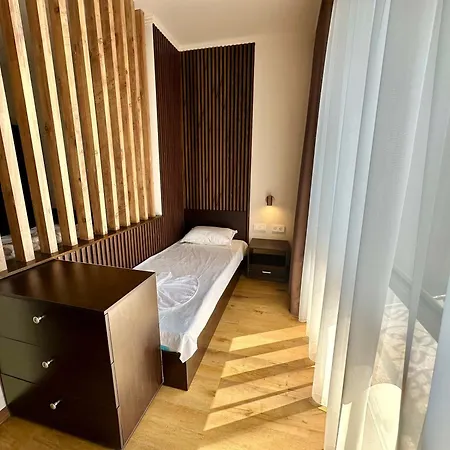 Cozy For 5 People In Royal * סאני ביץ'