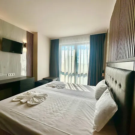 Cozy For 5 People In Royal סאני ביץ'